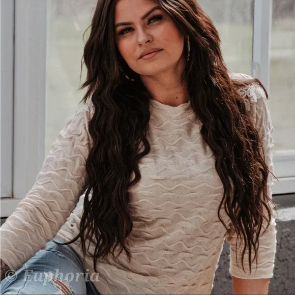 Handmade Lace Back Knit Top - Picture 2 of 3